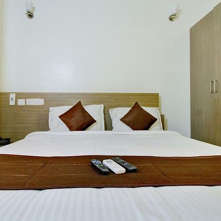 Oyo 3547 Raj Guru Residency Hotel Chennai Exterior photo