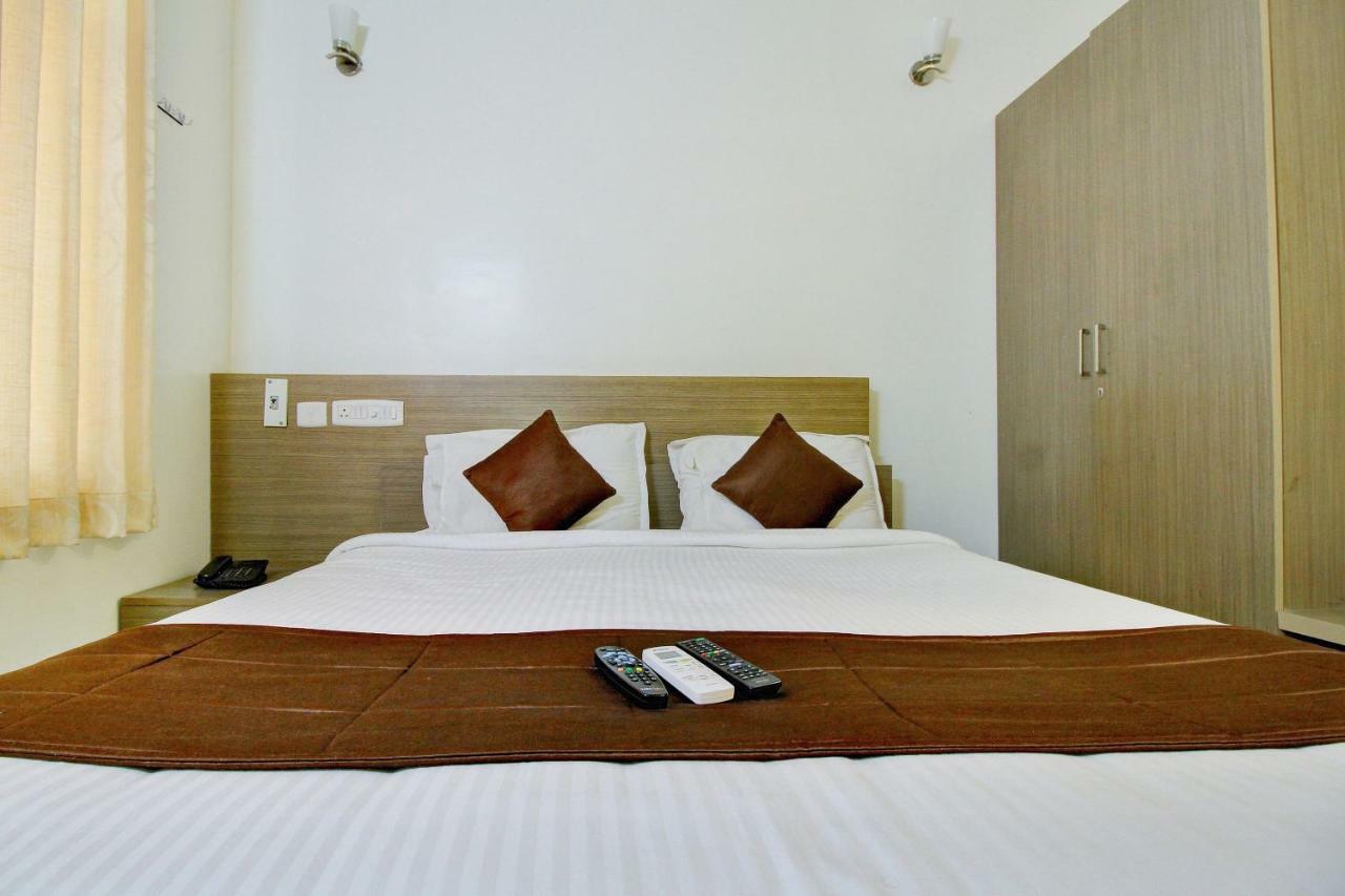 Oyo 3547 Raj Guru Residency Hotel Chennai Exterior photo
